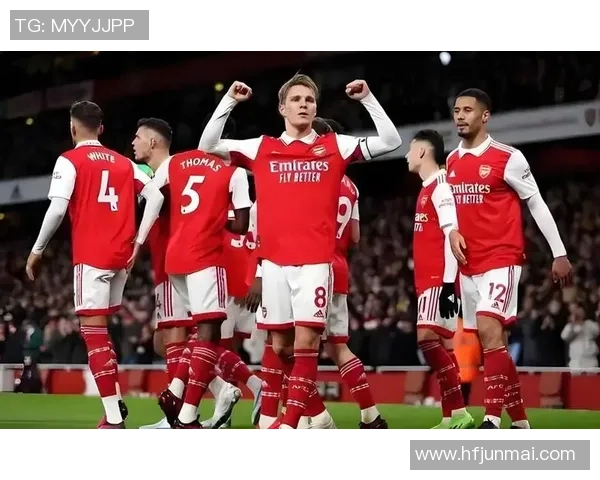 阿森纳逆袭曼城国王杯大胜五球引发争议判罚全场沸腾