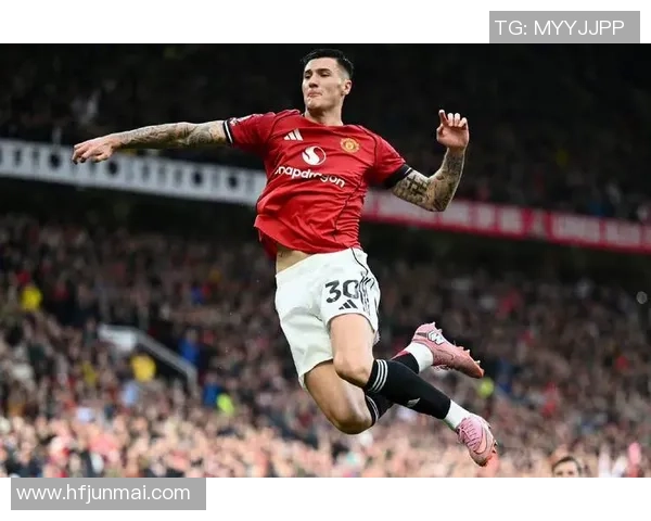 利物浦逆袭曼城2-1爆冷瞬间引发全场热烈欢呼精彩集锦回顾